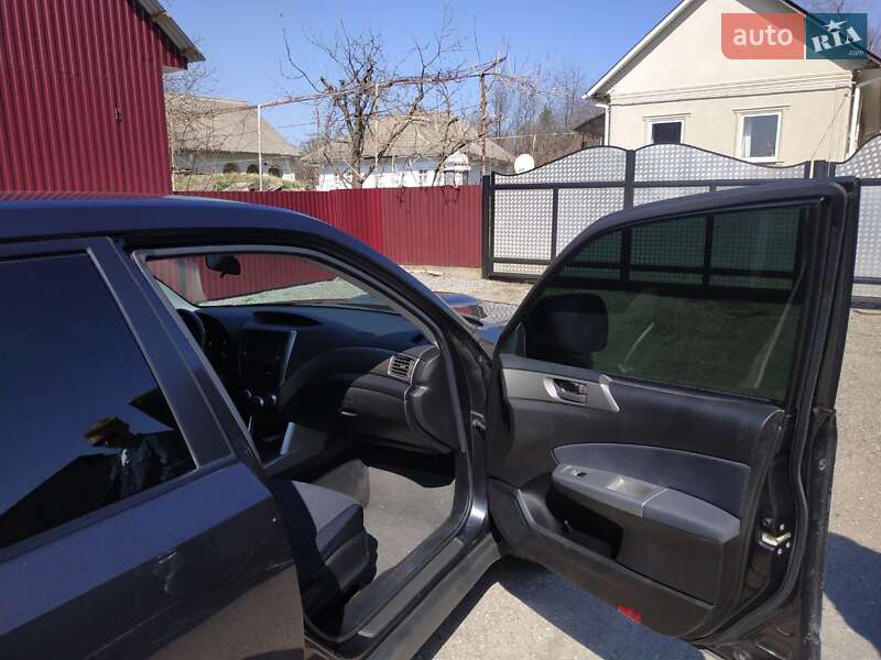 Позашляховик / Кросовер Subaru Forester 2008 в Чернівцях