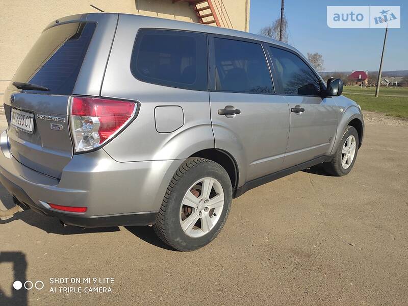 Внедорожник / Кроссовер Subaru Forester 2010 в Ивано-Франковске