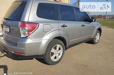 Позашляховик / Кросовер Subaru Forester 2010 в 