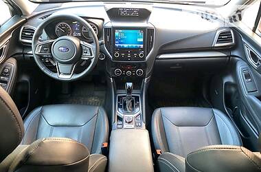 Позашляховик / Кросовер Subaru Forester 2018 в 