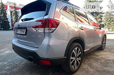 Позашляховик / Кросовер Subaru Forester 2018 в 