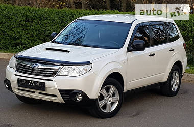 Внедорожник / Кроссовер Subaru Forester 2010 в Одессе