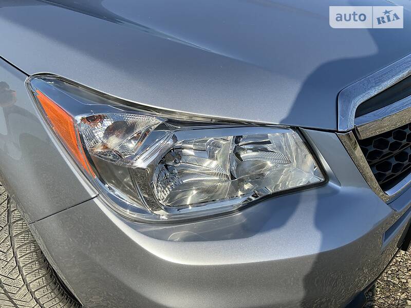 Позашляховик / Кросовер Subaru Forester 2015 в Чернівцях