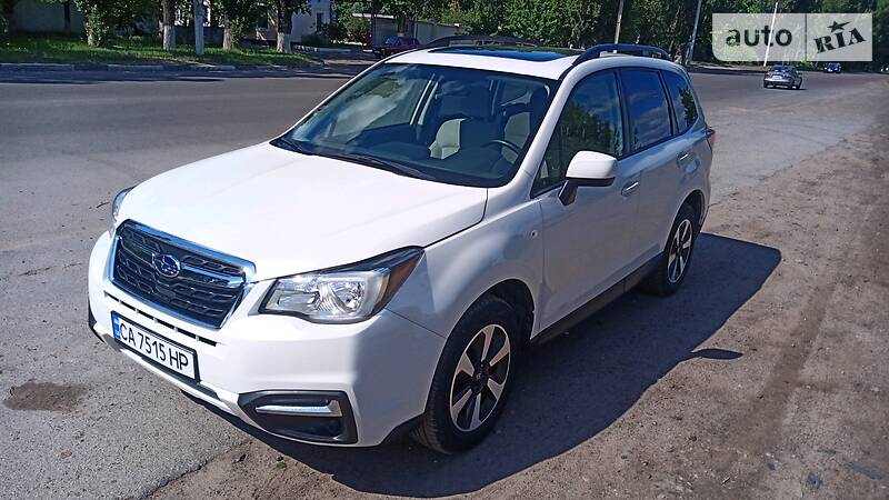 Позашляховик / Кросовер Subaru Forester 2016 в Черкасах