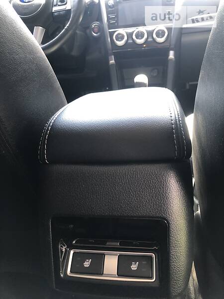 Позашляховик / Кросовер Subaru Forester 2016 в Харкові