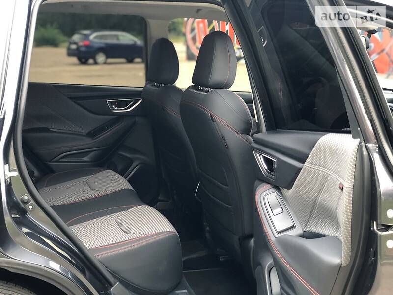 Позашляховик / Кросовер Subaru Forester 2018 в Харкові