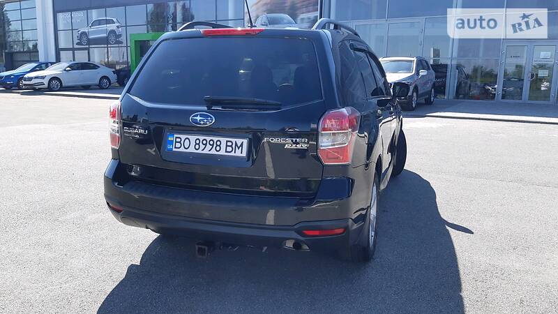 Позашляховик / Кросовер Subaru Forester 2015 в Тернополі
