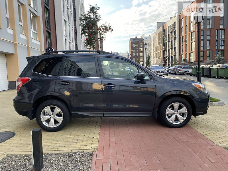 Позашляховик / Кросовер Subaru Forester 2014 в Києві