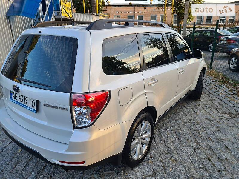 Позашляховик / Кросовер Subaru Forester 2011 в Дніпрі