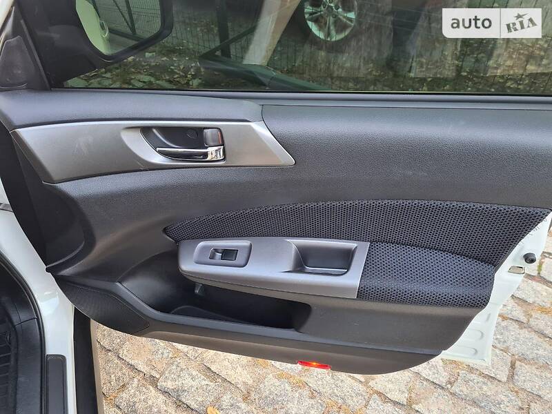 Позашляховик / Кросовер Subaru Forester 2011 в Дніпрі