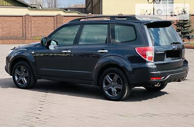 Внедорожник / Кроссовер Subaru Forester 2010 в Каменском