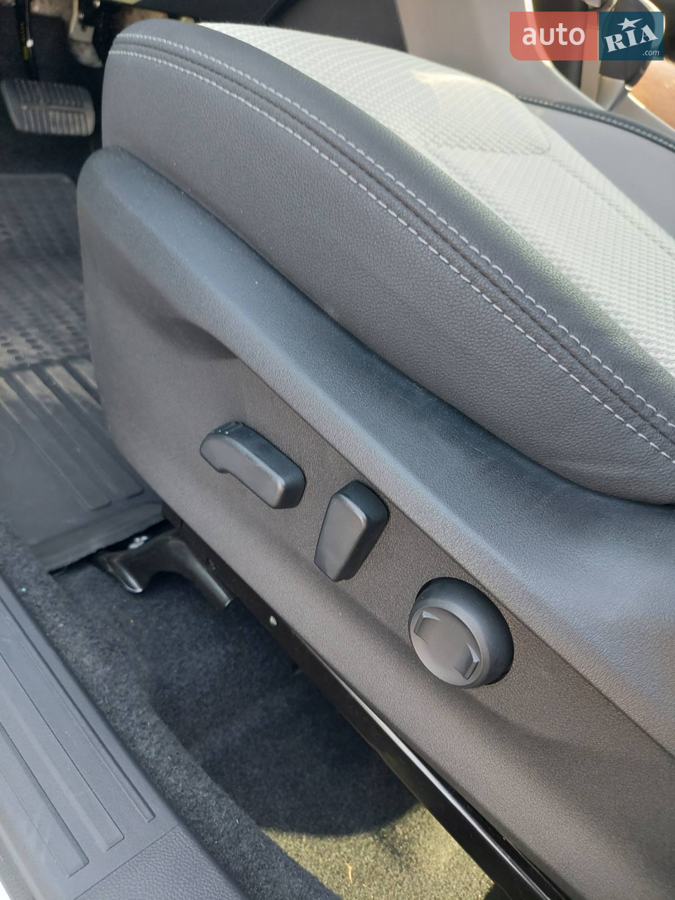 2019 Subaru Forester - мініатюра 18