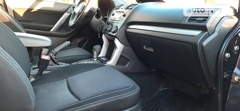 Позашляховик / Кросовер Subaru Forester 2013 в Вараші