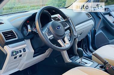 Внедорожник / Кроссовер Subaru Forester 2017 в Киеве