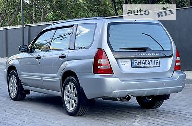 Внедорожник / Кроссовер Subaru Forester 2004 в 