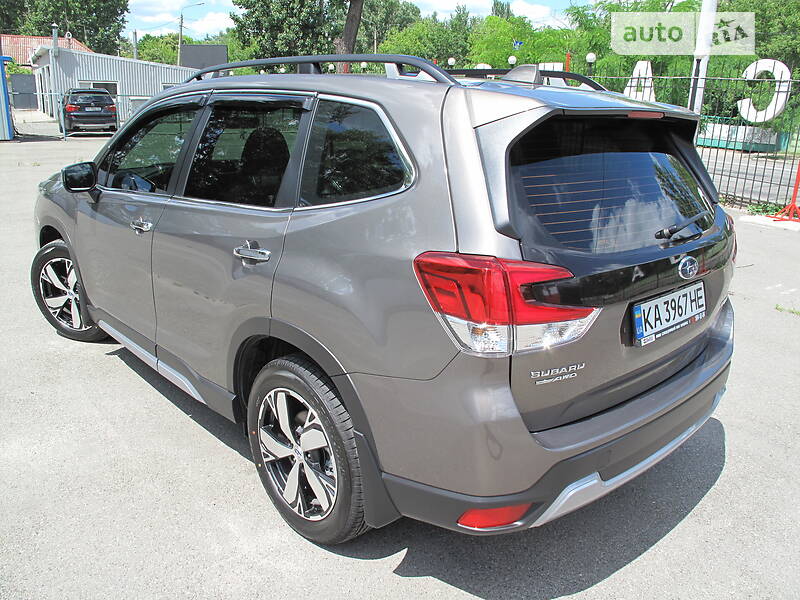 Внедорожник / Кроссовер Subaru Forester 2021 в Киеве