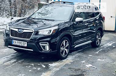 Позашляховик / Кросовер Subaru Forester 2019 в Києві