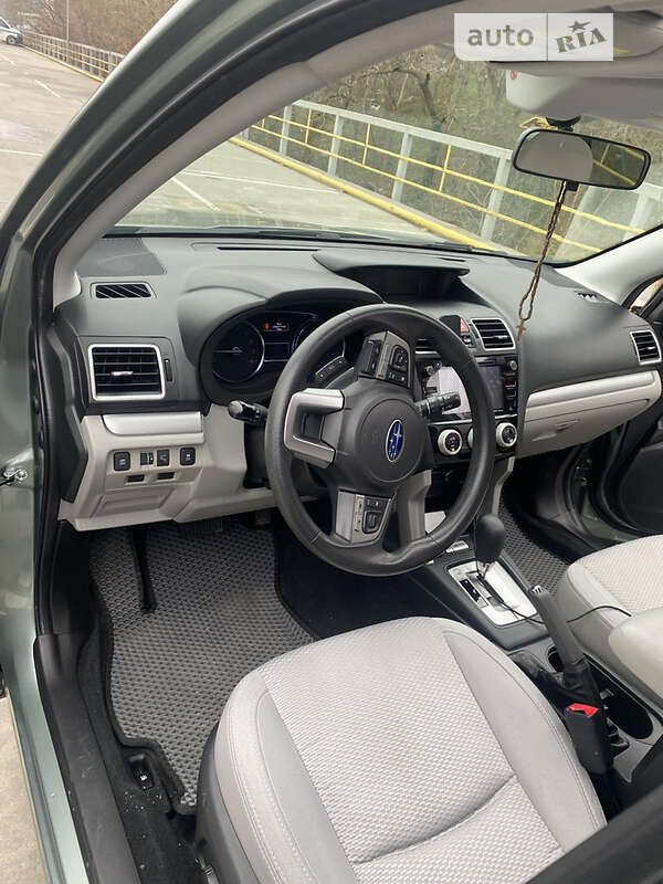 Внедорожник / Кроссовер Subaru Forester 2017 в Одессе