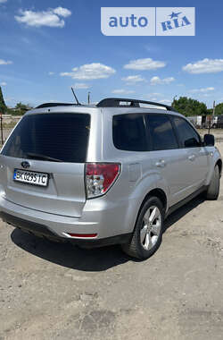 Внедорожник / Кроссовер Subaru Forester 2010 в Николаеве