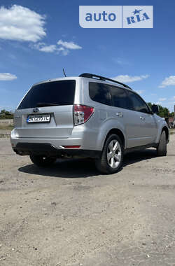 Внедорожник / Кроссовер Subaru Forester 2010 в Николаеве