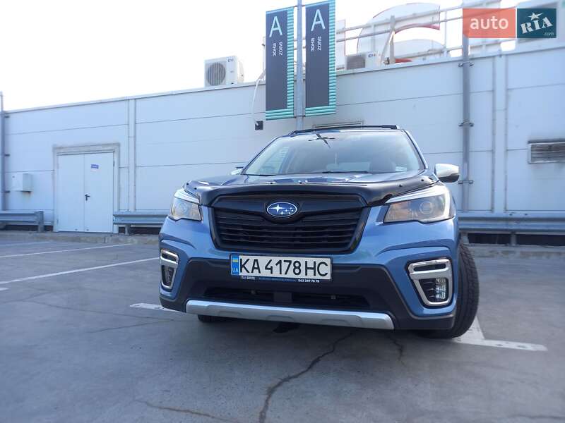 Внедорожник / Кроссовер Subaru Forester 2018 в Киеве