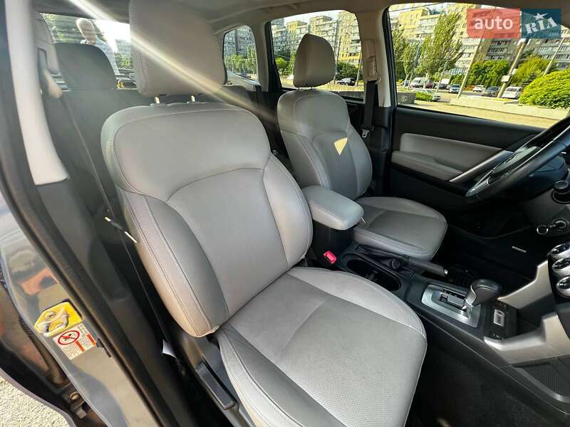Внедорожник / Кроссовер Subaru Forester 2016 в Днепре