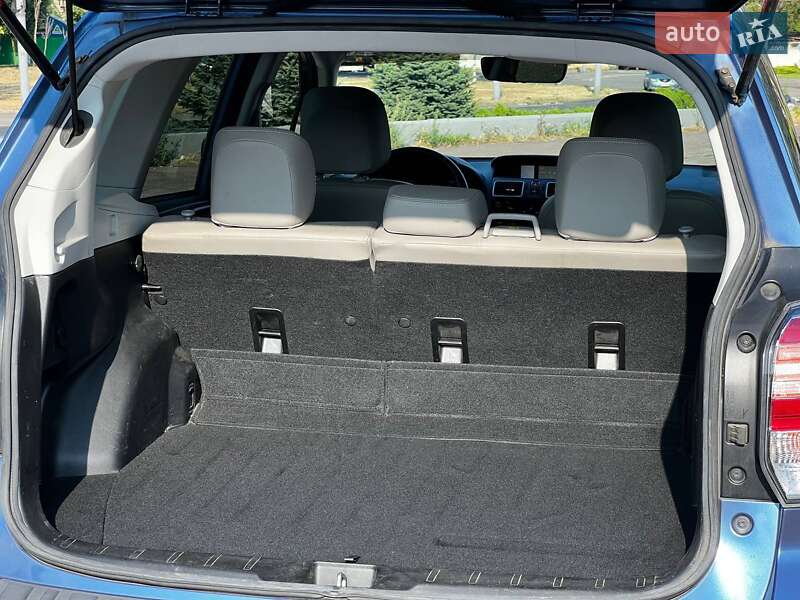 Внедорожник / Кроссовер Subaru Forester 2016 в Днепре