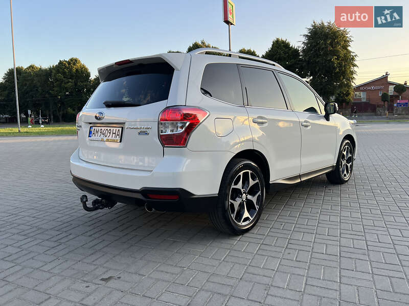 Позашляховик / Кросовер Subaru Forester 2015 в Житомирі