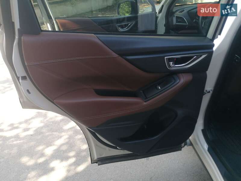 Внедорожник / Кроссовер Subaru Forester 2019 в Ровно