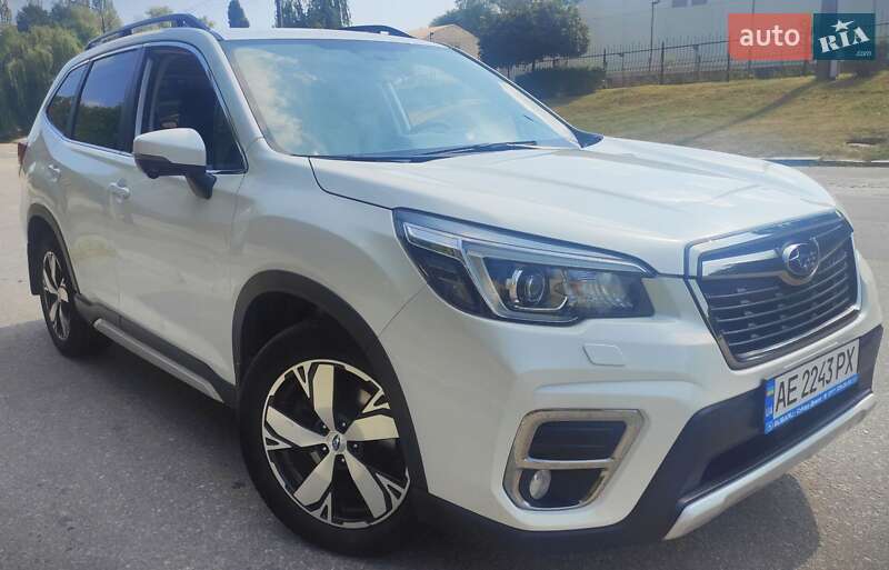 Позашляховик / Кросовер Subaru Forester 2018 в Києві