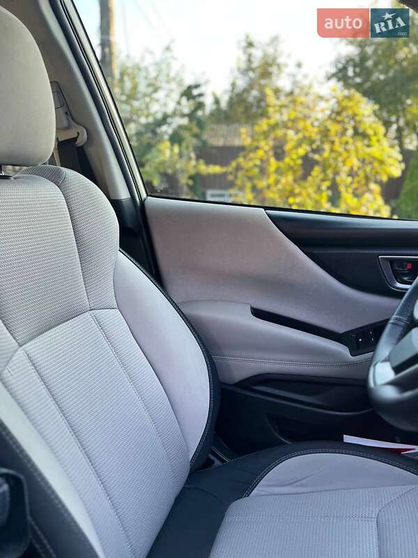 Внедорожник / Кроссовер Subaru Forester 2019 в Днепре