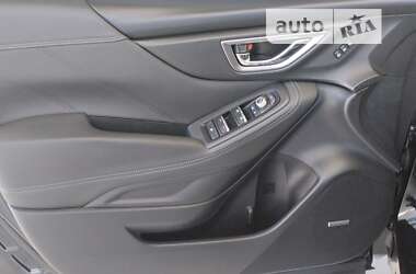 Позашляховик / Кросовер Subaru Forester 2021 в 