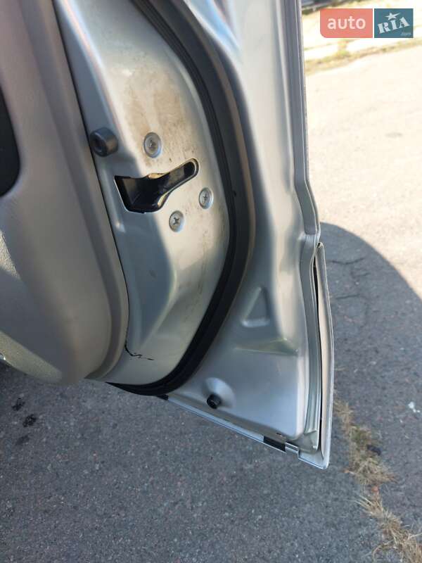 Позашляховик / Кросовер Subaru Forester 2006 в Києві фото 22 Позашляховик / Кросовер Subaru Forester 2006 в Києві