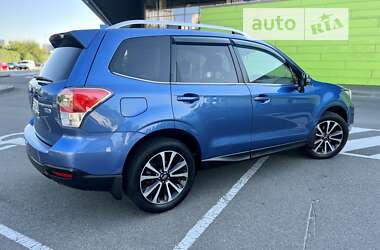 Внедорожник / Кроссовер Subaru Forester 2017 в 