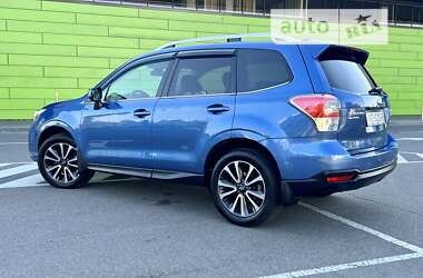Внедорожник / Кроссовер Subaru Forester 2017 в 