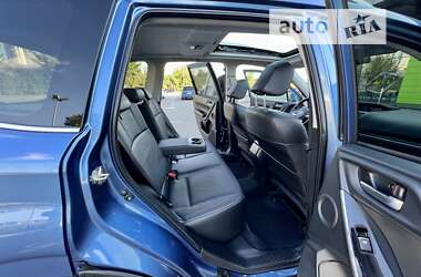 Внедорожник / Кроссовер Subaru Forester 2017 в 