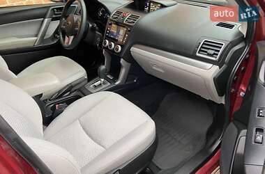 Внедорожник / Кроссовер Subaru Forester 2017 в 
