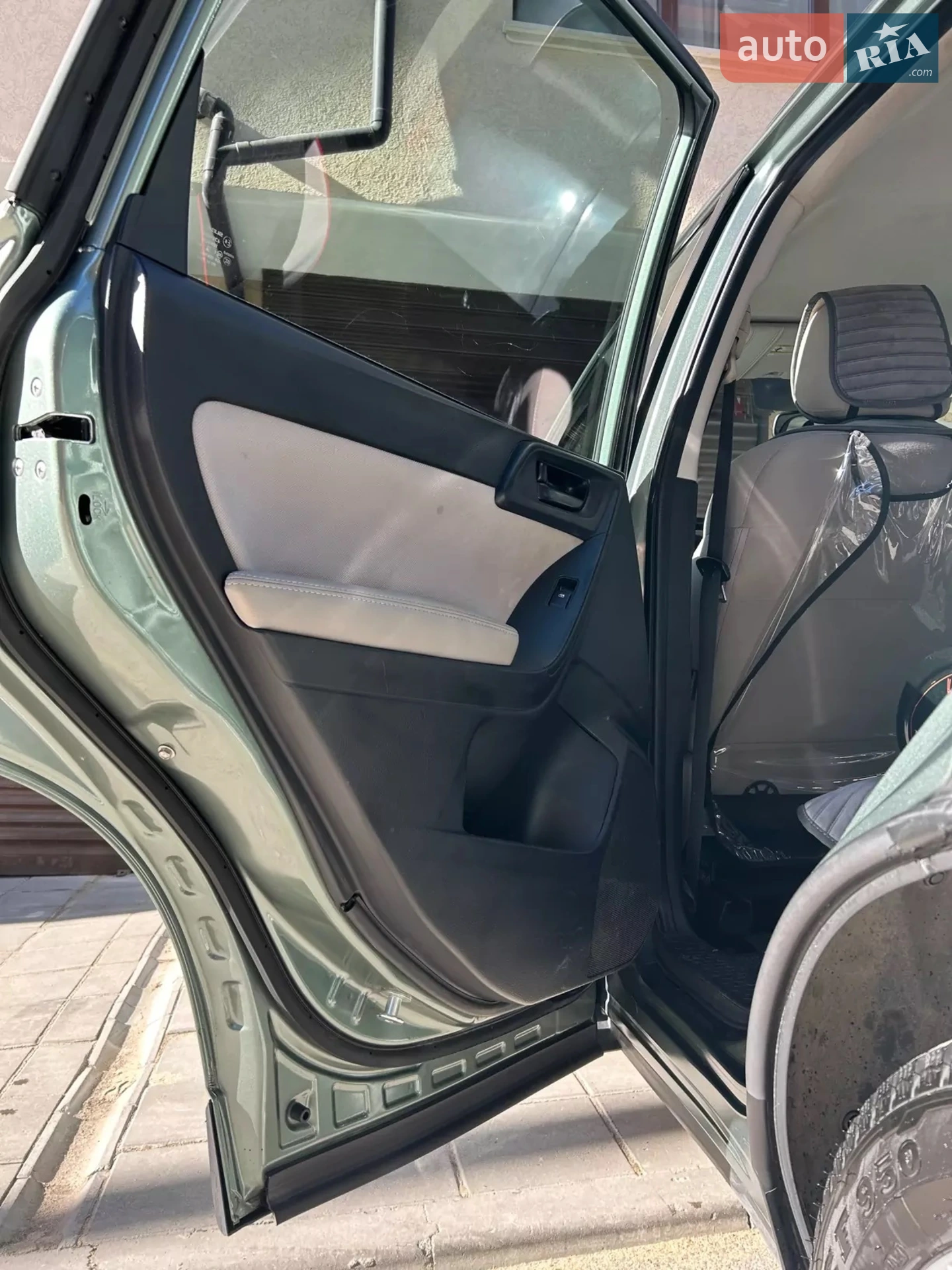 2016 Subaru Forester - мініатюра 4
