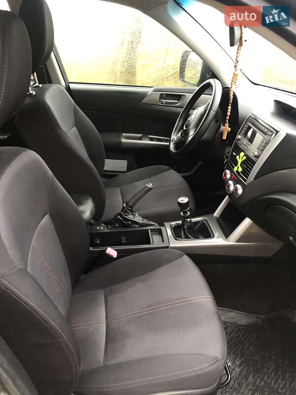 Позашляховик / Кросовер Subaru Forester 2010 в Надвірній
