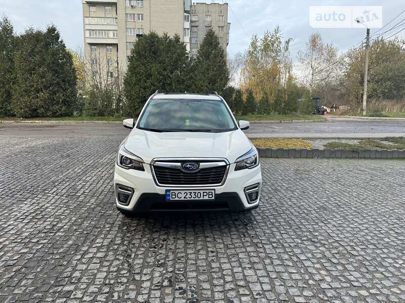 Позашляховик / Кросовер Subaru Forester 2018 в Львові