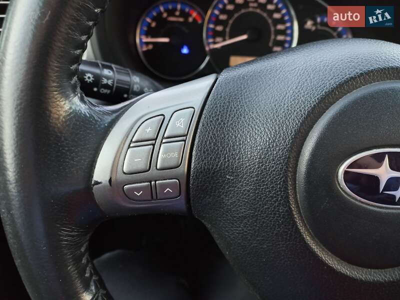 Внедорожник / Кроссовер Subaru Forester 2010 в Львове