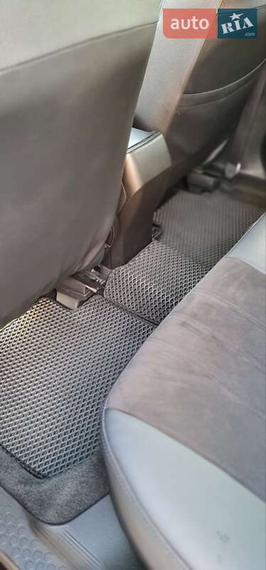 Внедорожник / Кроссовер Subaru Forester 2013 в Днепре