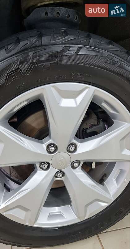 Внедорожник / Кроссовер Subaru Forester 2013 в Днепре