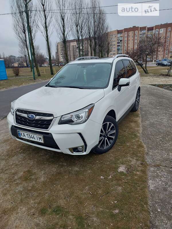 Внедорожник / Кроссовер Subaru Forester 2018 в Украинке