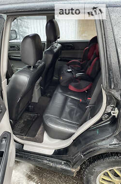 Внедорожник / Кроссовер Subaru Forester 2006 в 