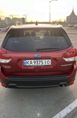 Позашляховик / Кросовер Subaru Forester 2019 в Києві