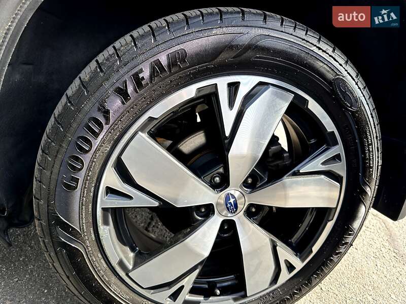 Внедорожник / Кроссовер Subaru Forester 2018 в Днепре