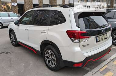 Внедорожник / Кроссовер Subaru Forester 2019 в Киеве