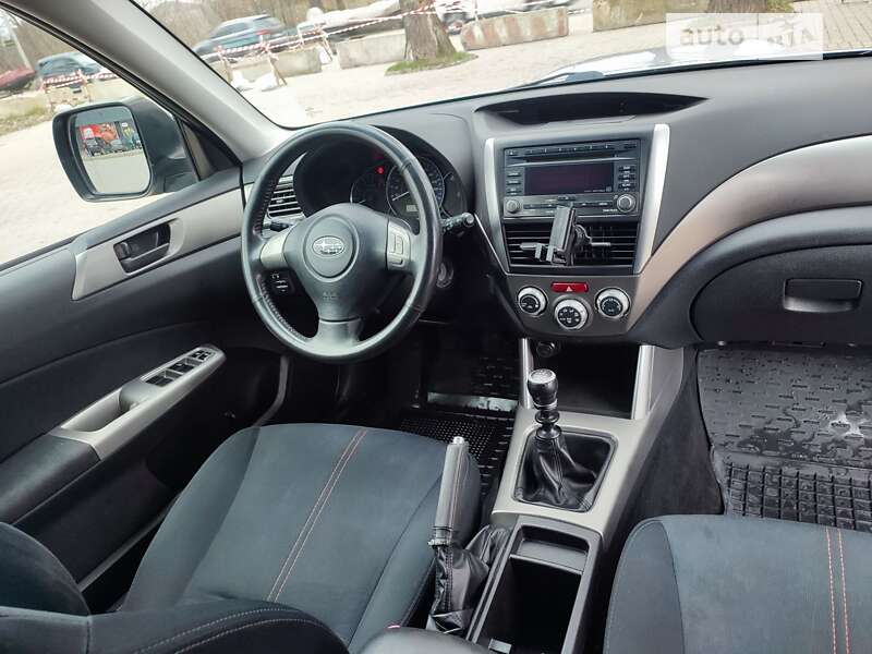 Внедорожник / Кроссовер Subaru Forester 2010 в Ровно