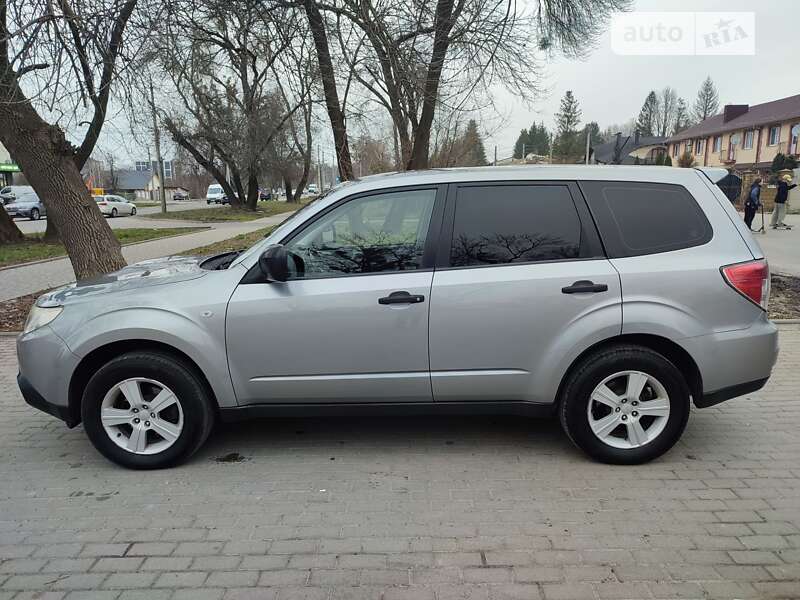 Внедорожник / Кроссовер Subaru Forester 2010 в Ровно